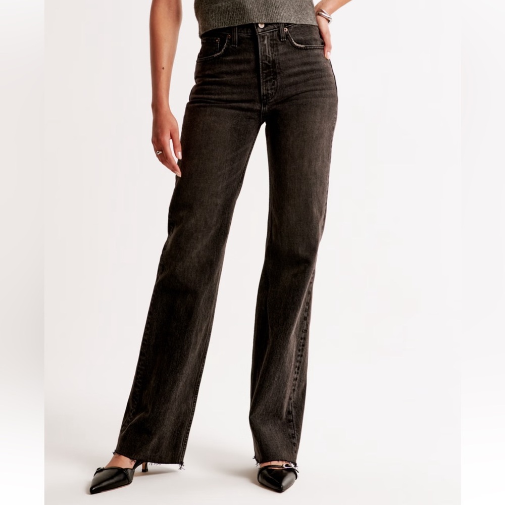 👖Abercrombie & Fitch The ‘90s Relaxed High Rise Jean!👖